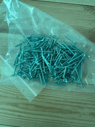 MANILLAS Y BISAGRAS PUERTAS