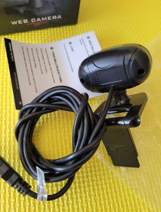 CÁMARA WEBCAM CON MICRÓFONO.