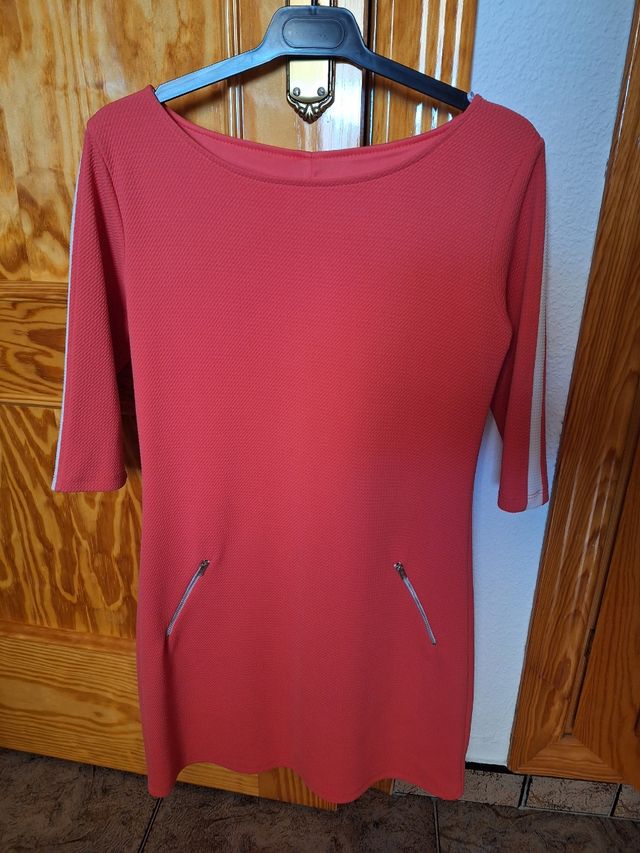 Vestido rosa rojo coral