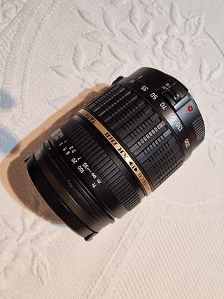 Objetivo Tamron 18-200
