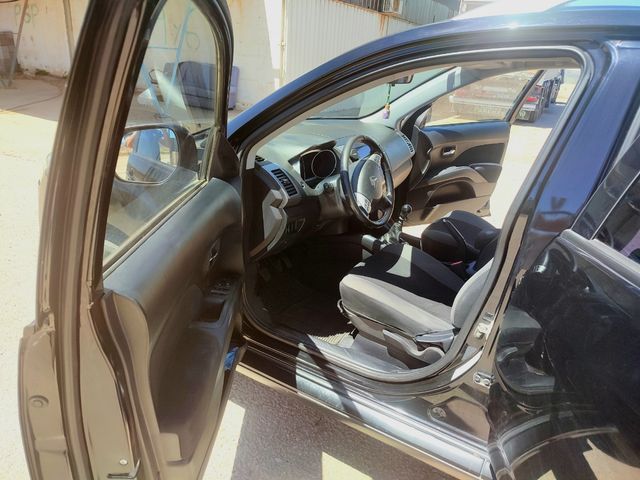 Citroen C-Crosser 2009