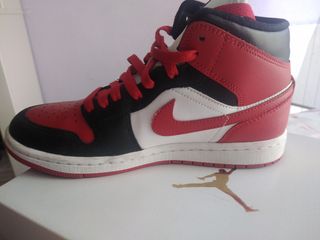 Zapatillas Jordan Air 1 Mid