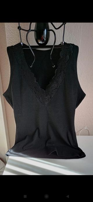 Camiseta tirantes negra