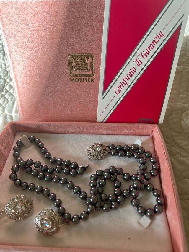 Parure collana e orecchini