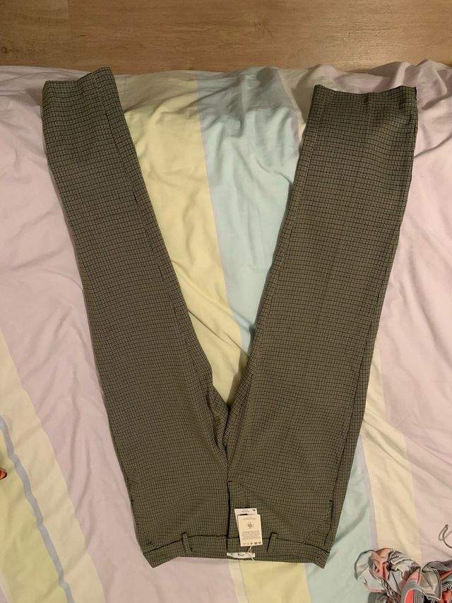 Pantalones nuevos de traje