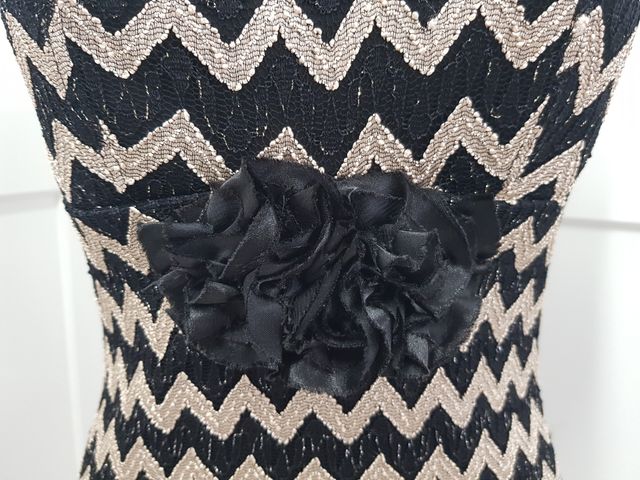 Vestido de fiesta entallado.