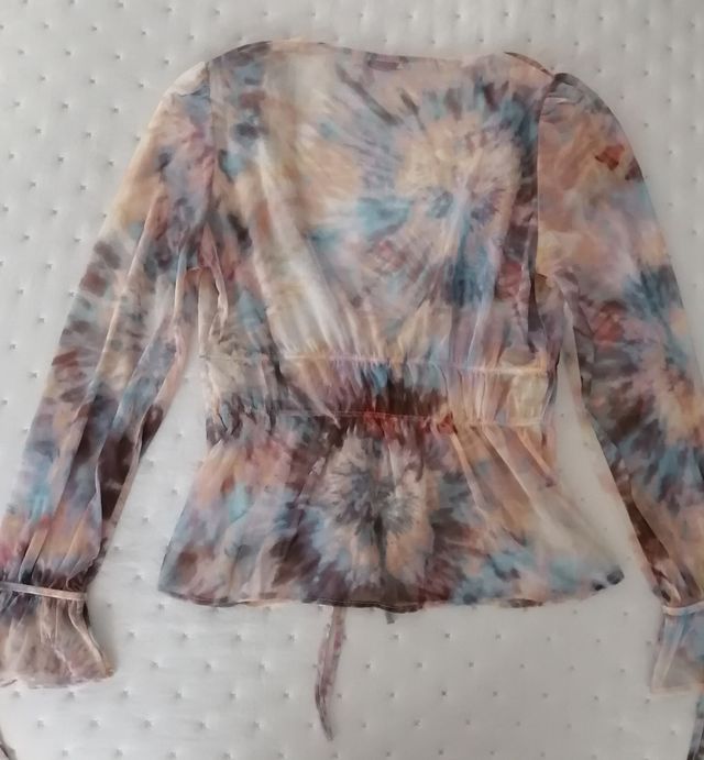 Blusa desteñido Stradivarius