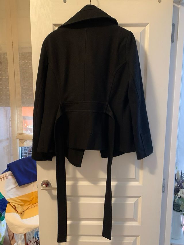 Chaqueta negra de vestir