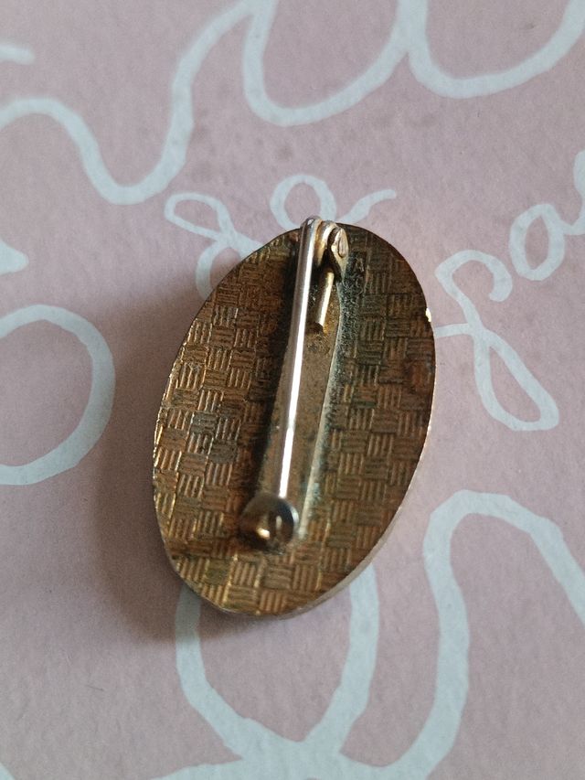 Broche antiguo.Socorrista.Cruz Roja Española