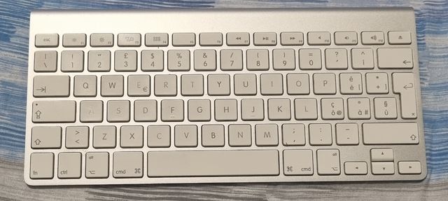 Tastiera apple