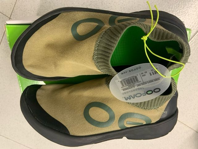 Zapatillas de recuperacion OOFOS