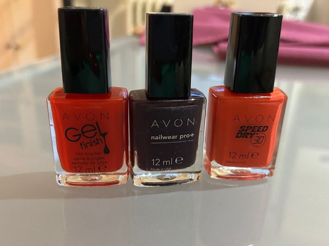 3 smalti Avon
