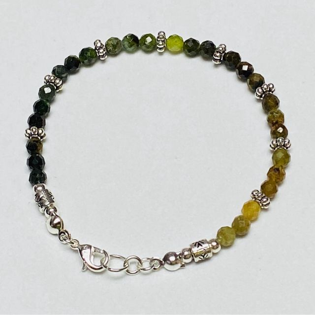 Pulsera con turmalinas verdes en plata de ley 925