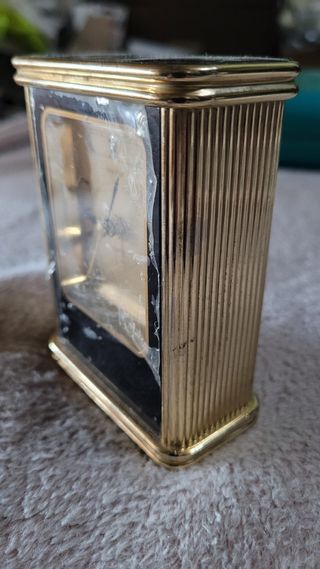 Antiguo Reloj de cuarzo tipo carruaje 