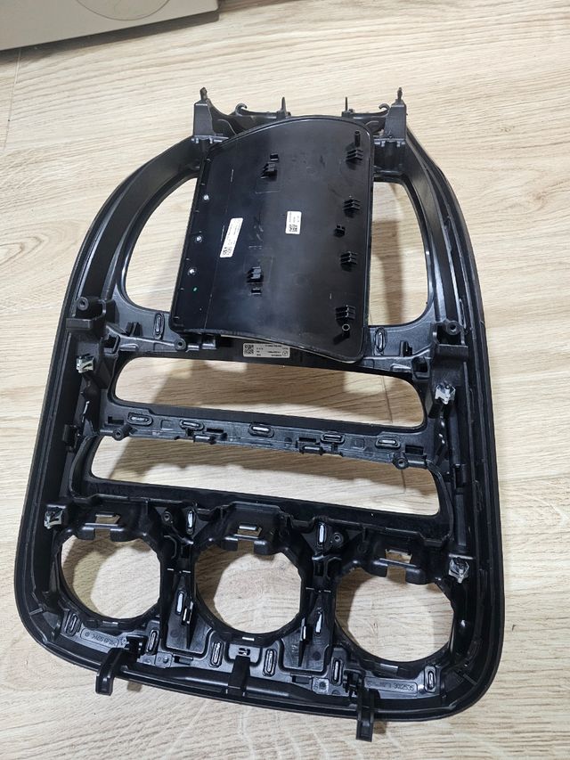 Consola mercedes w205