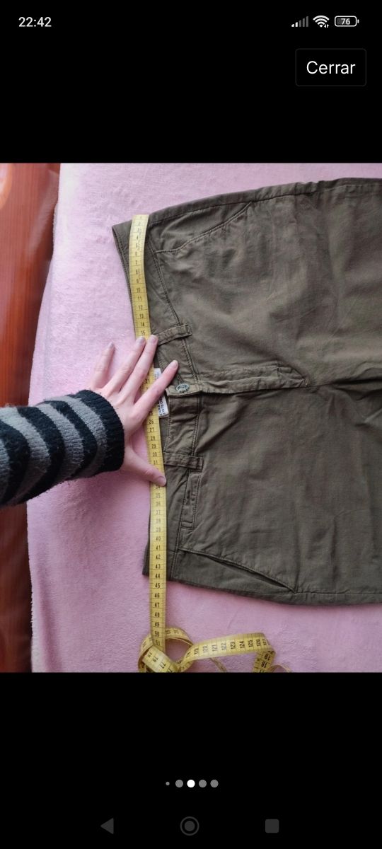 Pantalón vaquero verde caqui zara