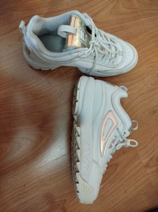 ZAPATILLAS NIÑA FILA NÚMERO 38