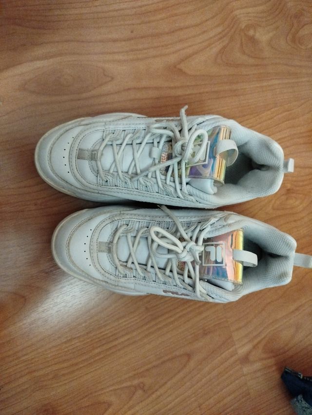 ZAPATILLAS NIÑA FILA NÚMERO 38