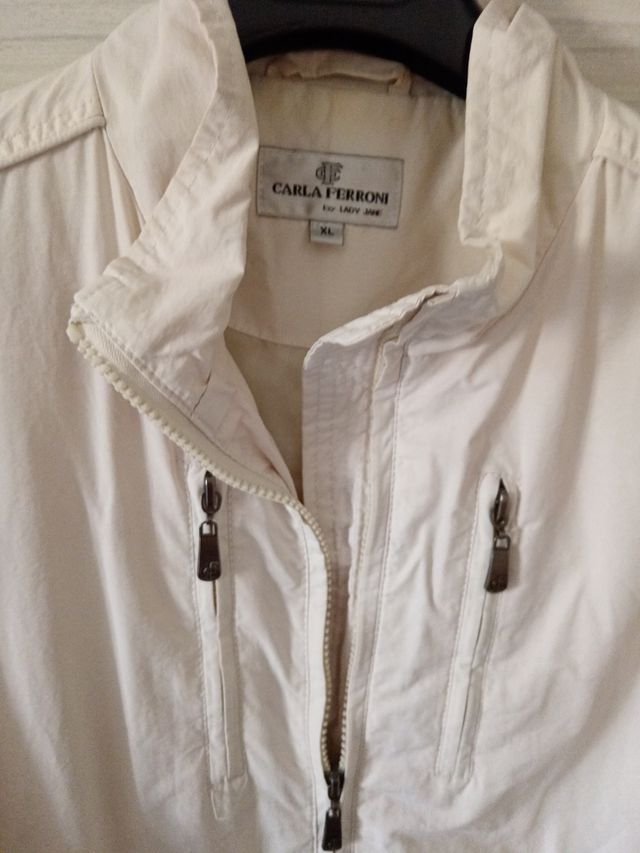 Trench corto bianco donna bella