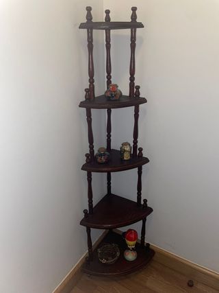 Estantería rinconera