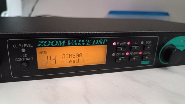 Previo guitarra FX valvular ZOOM DSP9150