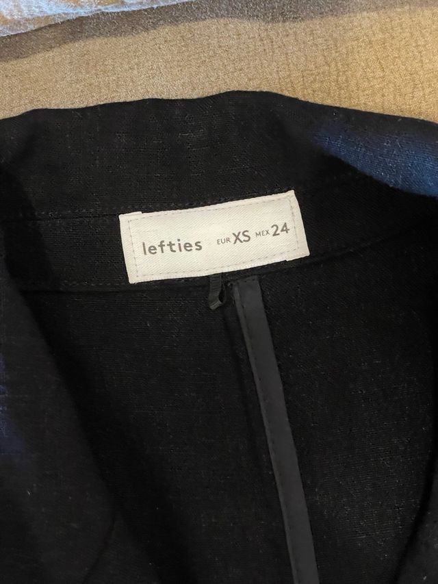 Blazer de mujer talla xs como nueva