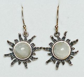 Pendientes soles con piedra luna en plata ley 925
