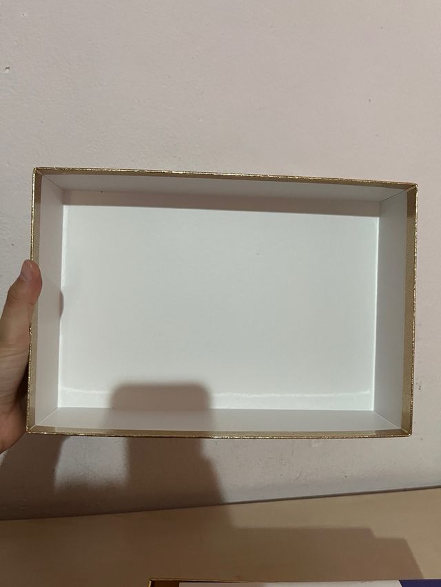 Caja michael kors dorada