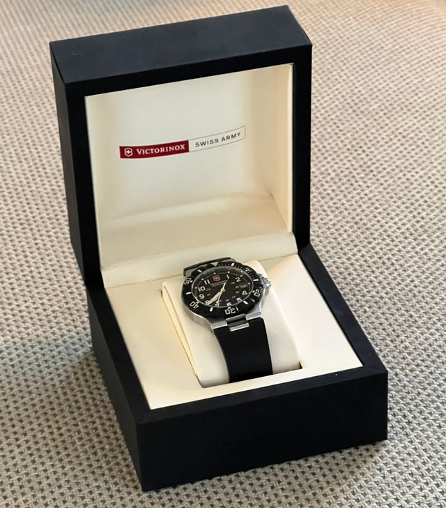 Reloj Victorinox Classic Summit