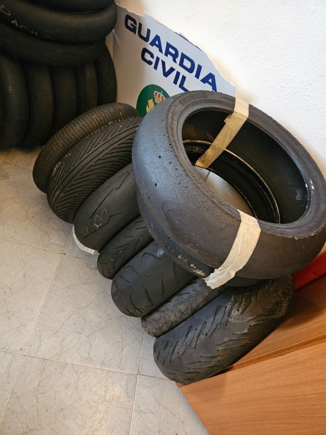 Lote neumaticos calle circuito