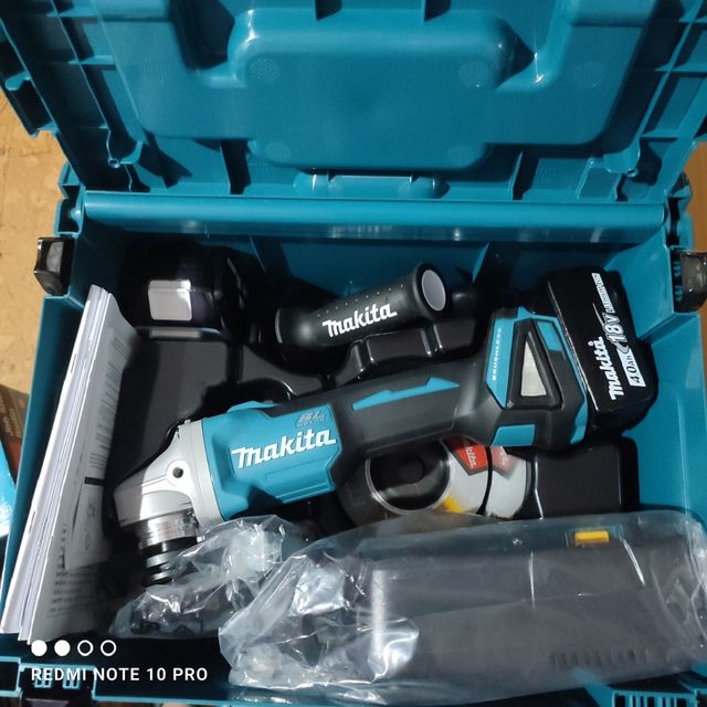 Kit de radial  amoladora Makita +2baterias de 4ah