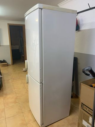 COMBI NEVERA LIEBHERR