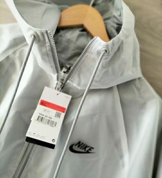 Chaqueta Nike capucha hombre original repel