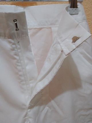 Pantalón de mujer blanco largo.