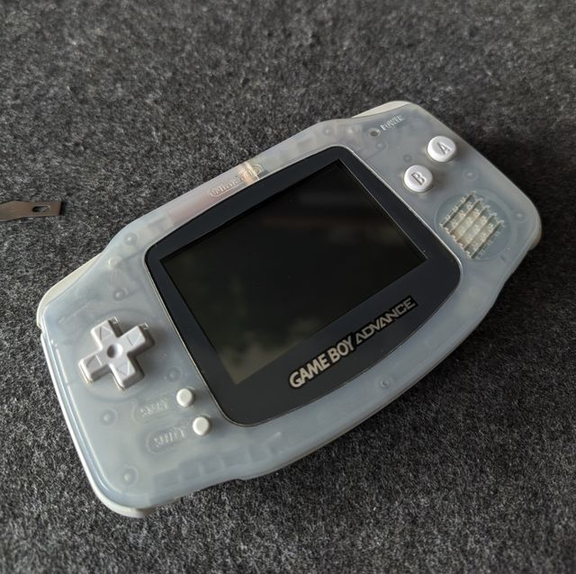 GAMEBOY ADVANCE + REGALO FUNDA y CABLE LINK