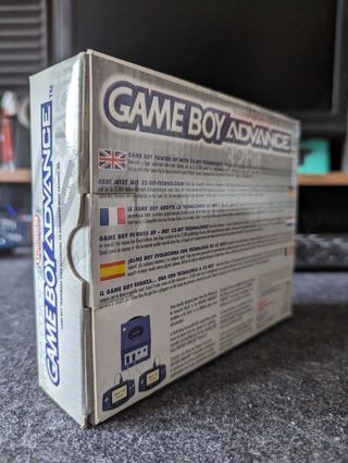 GAMEBOY ADVANCE + REGALO FUNDA y CABLE LINK 