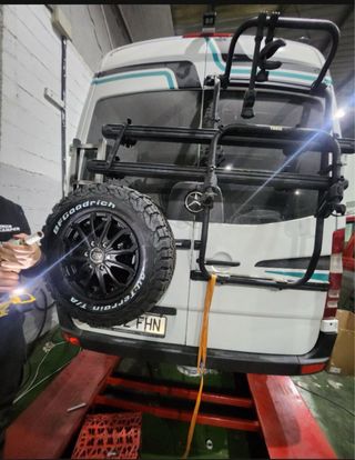 Porta ruedas trasero camper