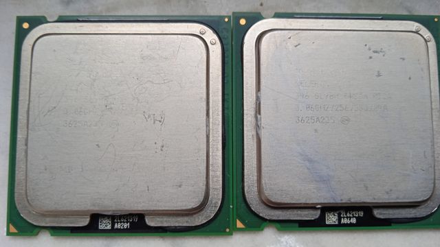 Coppia processori INTEL CELERON 3.06 GHz, 533 MHz