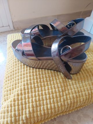 De BIMBA Y LOLa, plateado muy
discreto muy cómodas