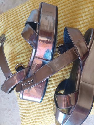 De BIMBA Y LOLa, plateado muy
discreto muy cómodas