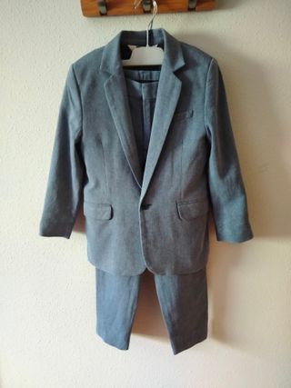 Traje de niño 9-10 años