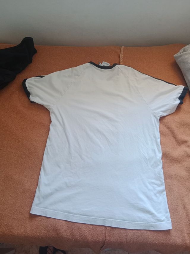 Camiseta adidas