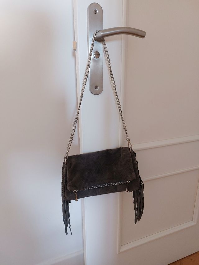 Bolso ante gris con flecos