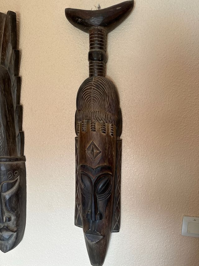 Figuras máscara étnicas. 20€ las 3