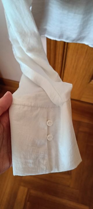 Camisa crop Stradivarius