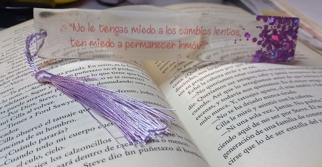 Marcapágina con frases