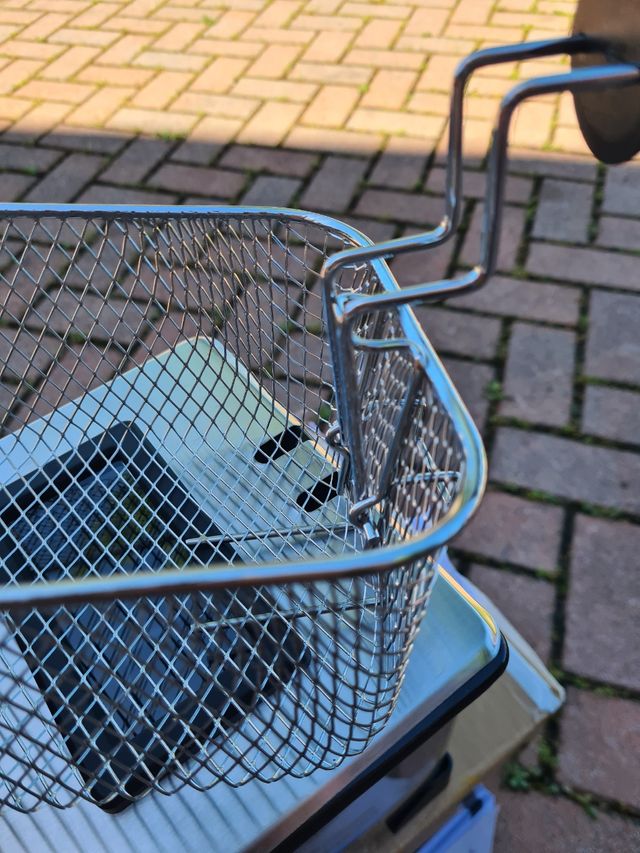 Nuova Friggitrice ad olio mai usata