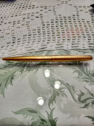 Bolígrafo Parker chapado en oro