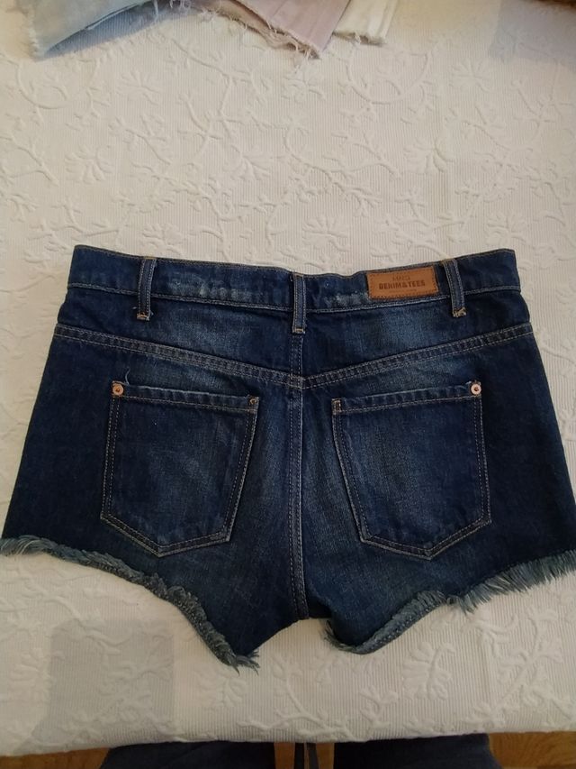 Pantalón vaquero corto 