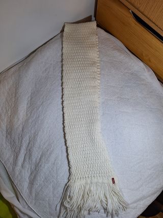 Conjunto gorro y bufanda Levis